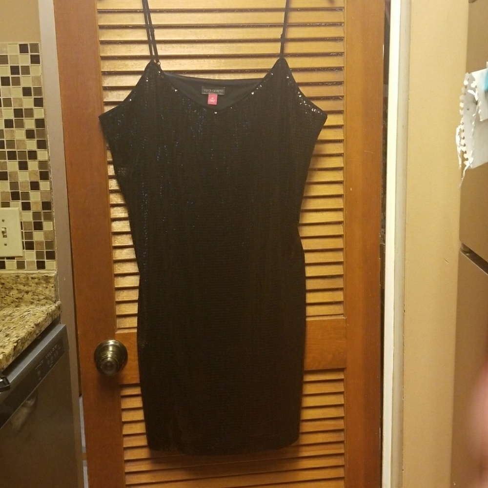 NWT Vince Camuto black sequin dress in size Medium